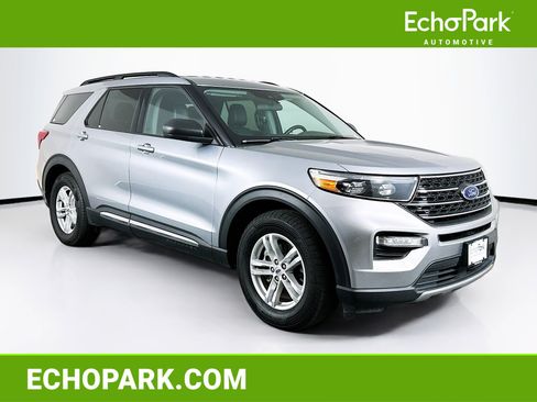 Used 2024 Ford Explorer XLT w/ Equipment Group 202A image 1