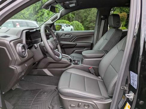 Used 2026 Chevrolet Colorado Trail Boss AWD/4WD image 20