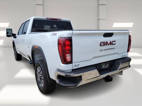 New 2025 GMC Sierra 2500 SLE w/ SLE Value Package; image 4