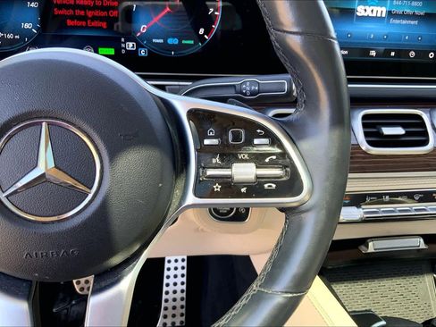 Used 2023 Mercedes-Benz GLS 450 4MATIC image 25