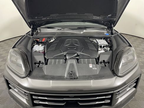 Used 2026 Porsche Cayenne E-Hybrid AWD/4WD image 22