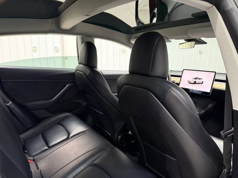 Used 2022 Tesla Model 3 Performance AWD/4WD image 17