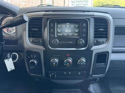 Used 2016 RAM 2500 Tradesman w/ Chrome Appearance Group AWD/4WD image 18