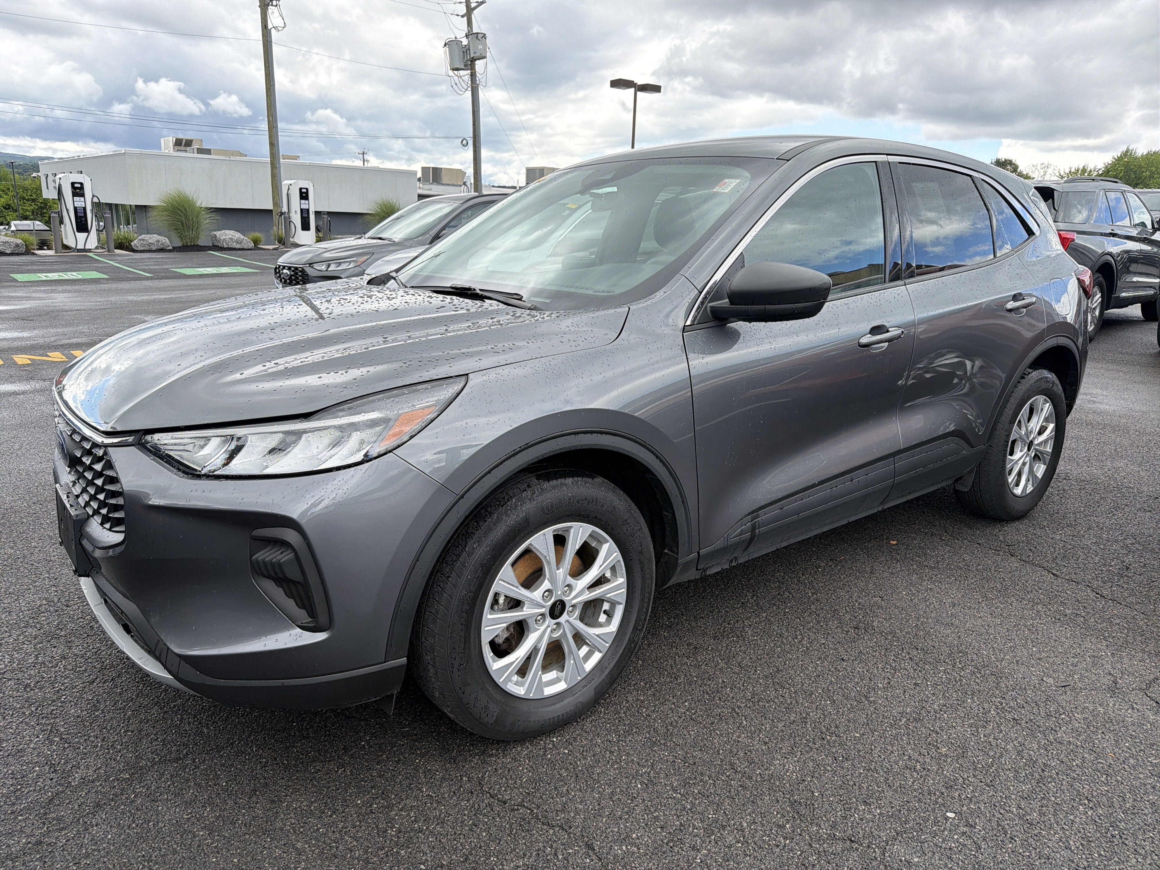 Used 2023 Ford Escape Active AWD/4WD image 4