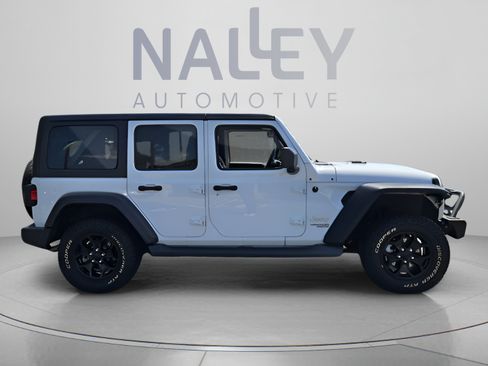 Used 2018 Jeep Wrangler Unlimited Sport S AWD/4WD image 6