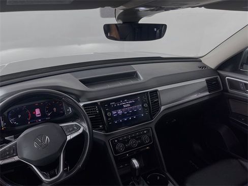 Used 2021 Volkswagen Atlas SEL R-Line image 25