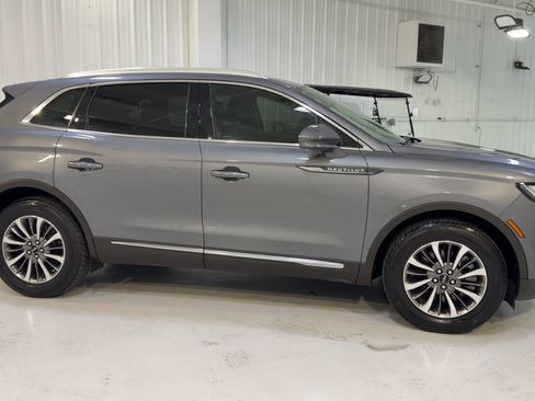 Used 2023 Lincoln Nautilus AWD w/ Premium Package image 2