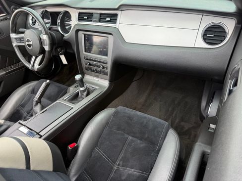 Used 2011 Ford Mustang GT Premium w/ Electronics Pkg RWD image 15