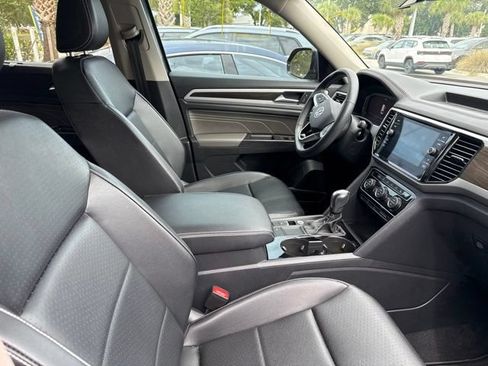 Used 2022 Volkswagen Atlas SE FWD image 13