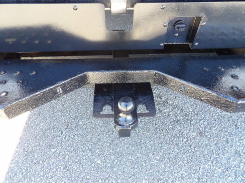 Used 2016 Ford E-350 and Econoline 350 Super Duty image 32