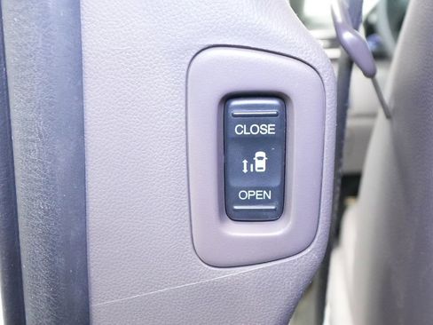 Used 2016 Honda Odyssey EX-L image 35