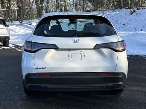 Used 2023 Honda HR-V LX image 4