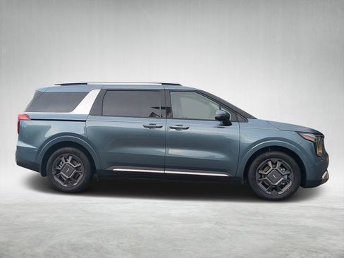 New 2026 Kia Carnival SX image 2