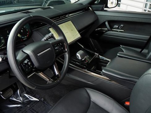 Used 2024 Land Rover Range Rover Sport Dynamic SE image 2