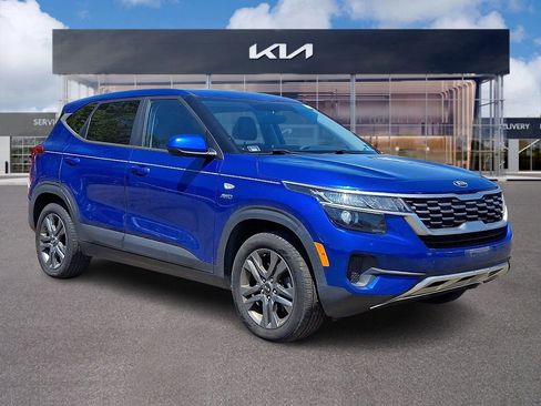 Used 2021 Kia Seltos LX AWD/4WD image 1