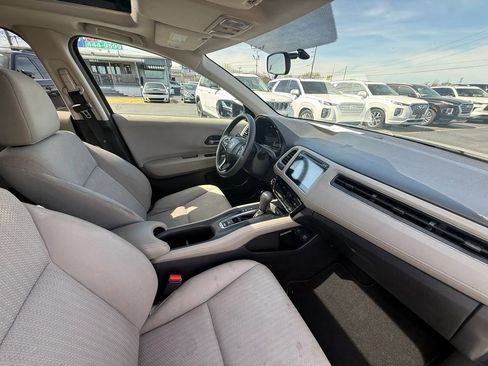 Used 2016 Honda HR-V EX image 25