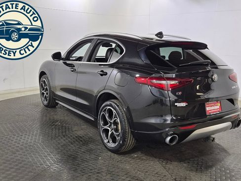 Used 2020 Alfa Romeo Stelvio Ti AWD/4WD image 5