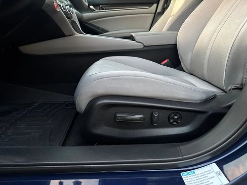 Used 2018 Honda Accord EX image 20