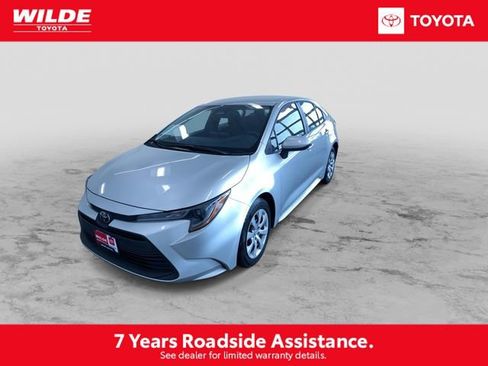 Certified 2025 Toyota Corolla LE image 5