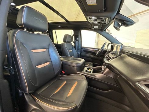 Used 2021 GMC Yukon XL AT4 image 21