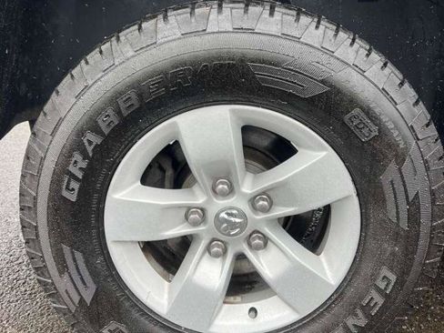 Used 2019 RAM 1500 Express image 17