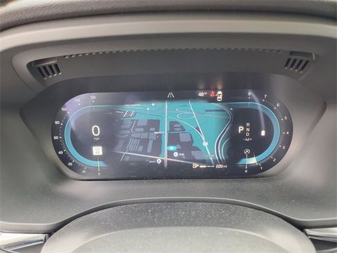 Certified 2025 Volvo XC60 B5 Plus image 18