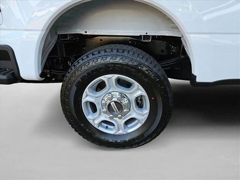 New 2026 Ford F250 XLT w/ FX4 Off-Road Package image 10