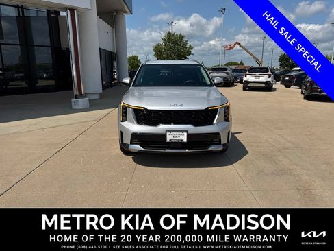 Used 2025 Kia Sorento EX FWD image 8