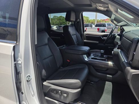Used 2023 GMC Sierra 1500 SLT w/ SLT Premium Plus Package AWD/4WD image 21