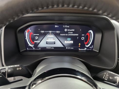 Used 2021 Nissan Rogue Platinum image 21