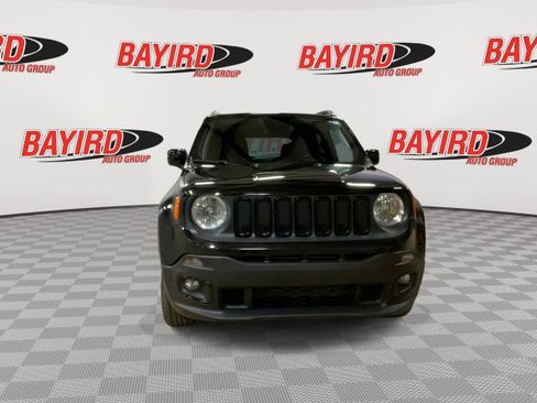 Used 2018 Jeep Renegade Altitude image 3