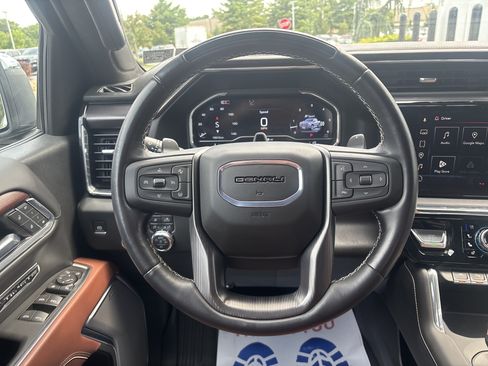 Used 2025 GMC Sierra 1500 Denali Ultimate AWD/4WD image 3