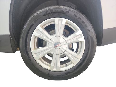 Used 2017 GMC Terrain SLE image 30