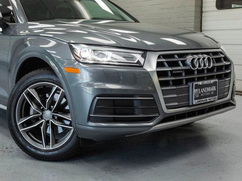 Used 2018 Audi Q5 2.0T Premium w/ Convenience Package AWD/4WD image 9