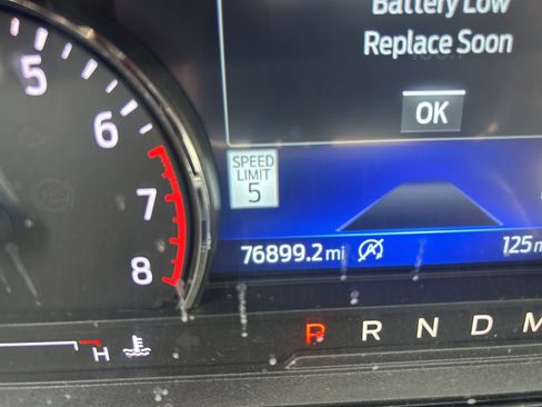 Used 2020 Ford Explorer XLT w/ Equipment Group 202A image 11