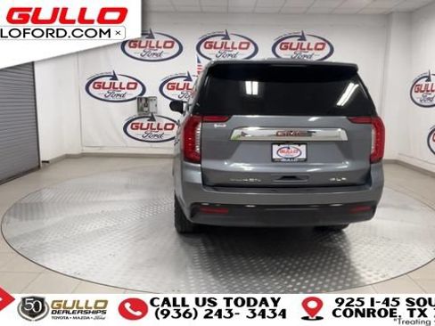 Used 2022 GMC Yukon XL SLE w/ Gmc Pro Safety Plus Package AWD/4WD image 7