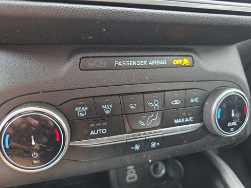 Used 2024 Ford Escape Active image 16