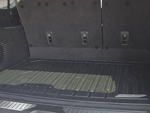 Used 2023 GMC Yukon XL Denali Ultimate w/ LPO, Floor Liner Package AWD/4WD image 8