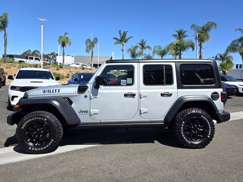 Certified 2023 Jeep Wrangler Unlimited image 2