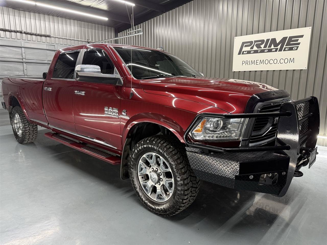 Used 2018 RAM 3500 Laramie Longhorn AWD/4WD image 2