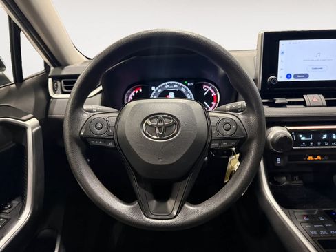 Used 2025 Toyota RAV4 LE AWD/4WD image 13