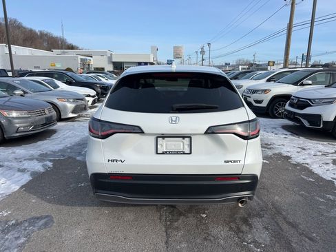 Certified 2026 Honda HR-V Sport image 4