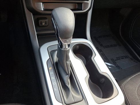 Used 2022 Chevrolet Colorado LT w/ LT Convenience Package image 14