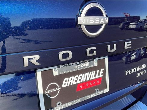 New 2026 Nissan Rogue Platinum w/ Platinum Premium Package AWD/4WD image 13