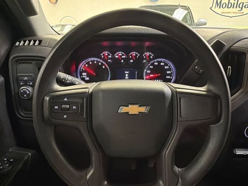 Used 2021 Chevrolet Silverado 1500 Custom RWD image 17