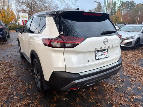 Certified 2023 Nissan Rogue SL w/ SL Premium Package image 5