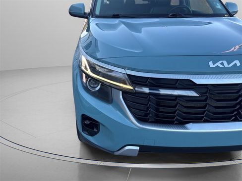 Used 2024 Kia Seltos EX image 9