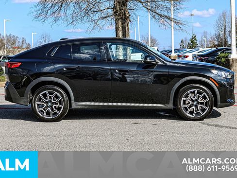 Used 2025 BMW X2 xDrive28i w/ Convenience Package image 9