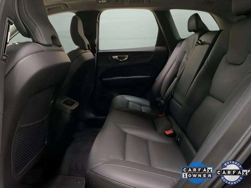 Used 2025 Volvo XC60 B5 Plus image 57