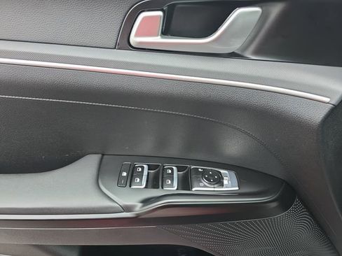 Used 2023 Kia K5 GT-Line image 34